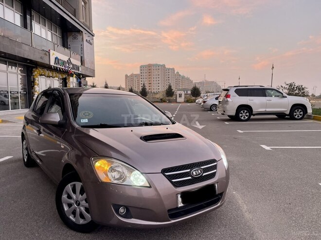 Kia Ceed 2009, 282,282 km - 1.6 л - Bakı