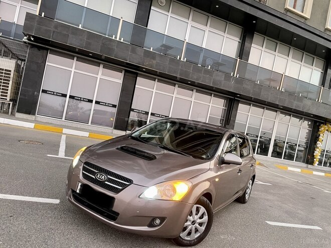 Kia Ceed 2009, 282,282 km - 1.6 л - Bakı