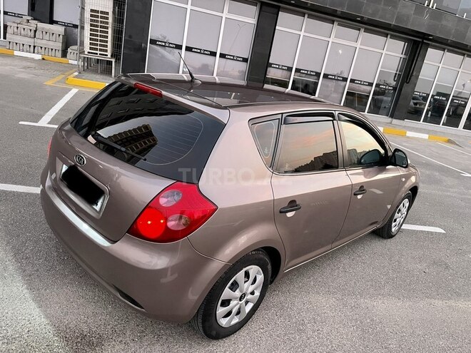 Kia Ceed 2009, 282,282 km - 1.6 л - Bakı