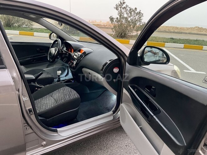 Kia Ceed 2009, 282,282 km - 1.6 л - Bakı