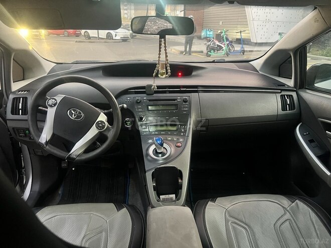 Toyota Prius 2011, 305,000 km - 1.8 l - Bakı