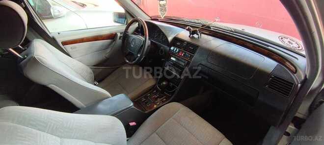 Mercedes C 280 1999, 300,000 km - 2.8 l - Yevlax