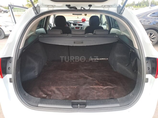 Kia Ceed SW-10