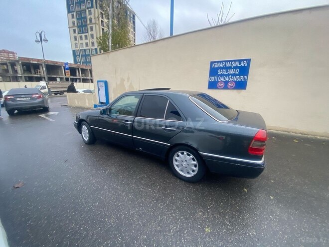 Mercedes C 220 1995, 432,000 km - 2.2 л - Bakı