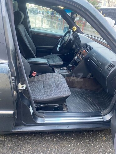 Mercedes C 220 1995, 432,000 km - 2.2 л - Bakı