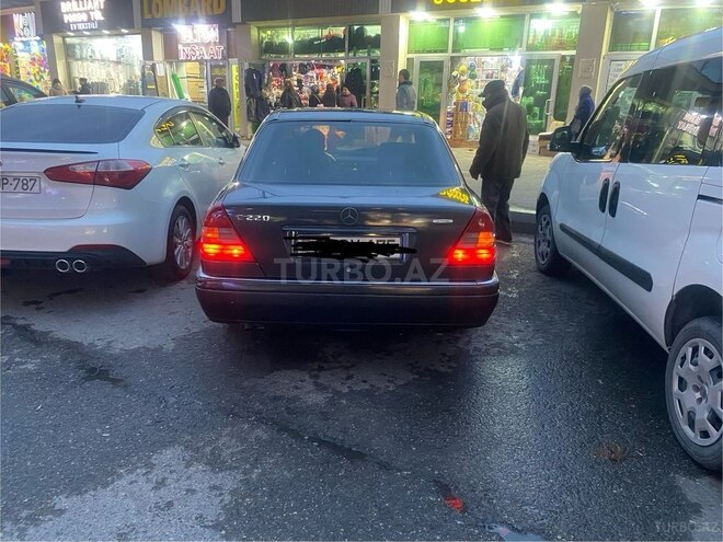 Mercedes C 220 1995, 432,000 km - 2.2 л - Bakı