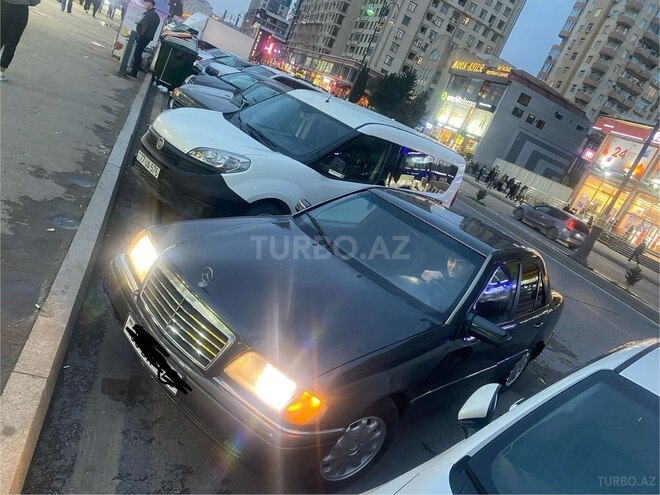 Mercedes C 220 1995, 432,000 km - 2.2 л - Bakı