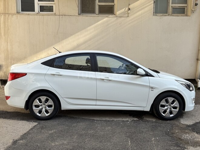 Hyundai Accent 2015, 160,000 km - 1.6 l - Bakı
