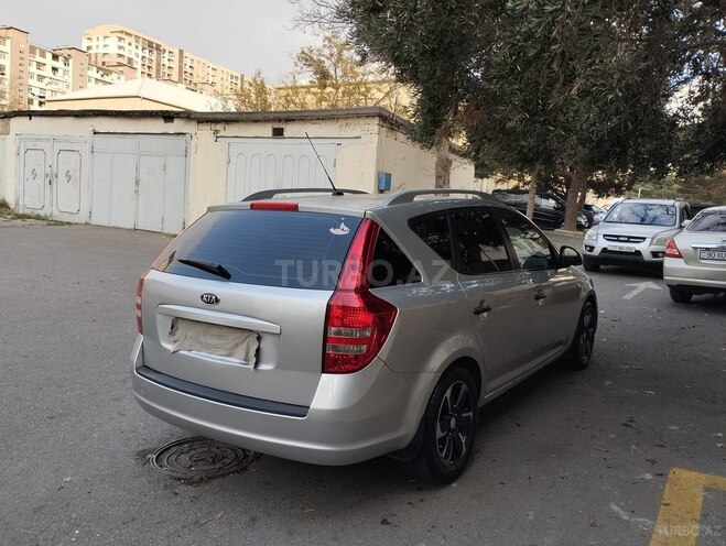 Kia  2008, 365,800 km - 1.6 l - Bakı