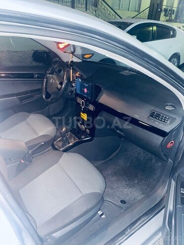Opel Astra 2004, 400,000 km - 1.4 l - Bakı