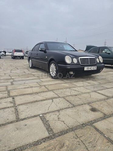 Mercedes E 280 1999, 350,000 km - 2.8 l - Bakı