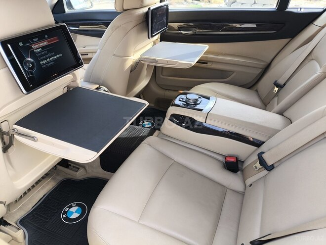 BMW 740 2014, 287,000 km - 3.0 л - Bakı