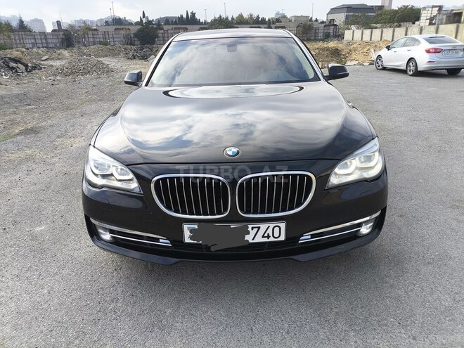 BMW 740 2014, 287,000 km - 3.0 л - Bakı