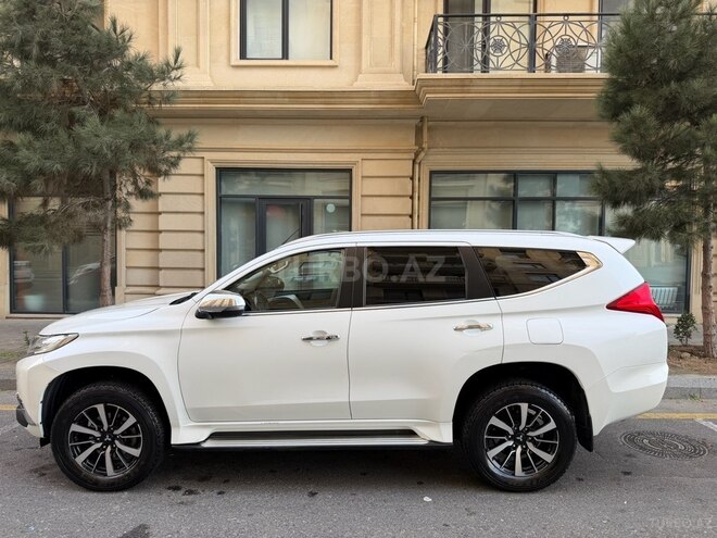 Mitsubishi Pajero Sport 2018, 164,000 km - 3.0 l - Bakı