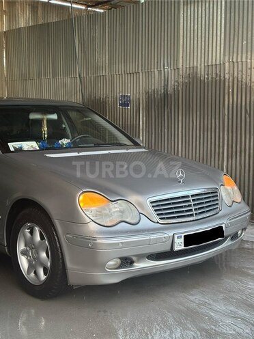 Mercedes C 200 2003, 290,000 km - 2.0 l - Goranboy