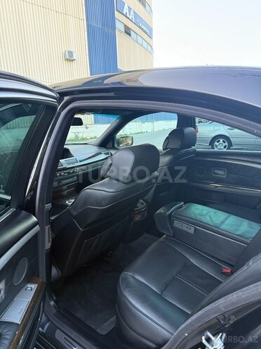 BMW 745 2002, 300,000 km - 4.4 l - Bakı