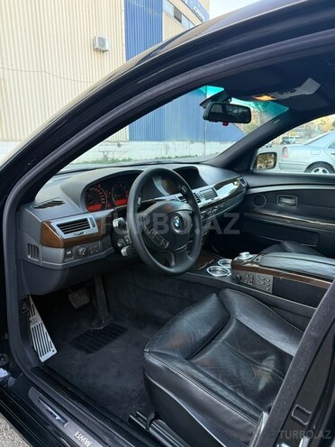 BMW 745 2002, 300,000 km - 4.4 l - Bakı
