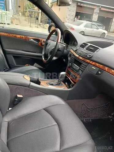 Mercedes E 320-3