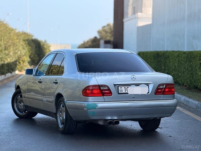 Mercedes E 280 1996, 278,550 km - 2.8 l - Bakı