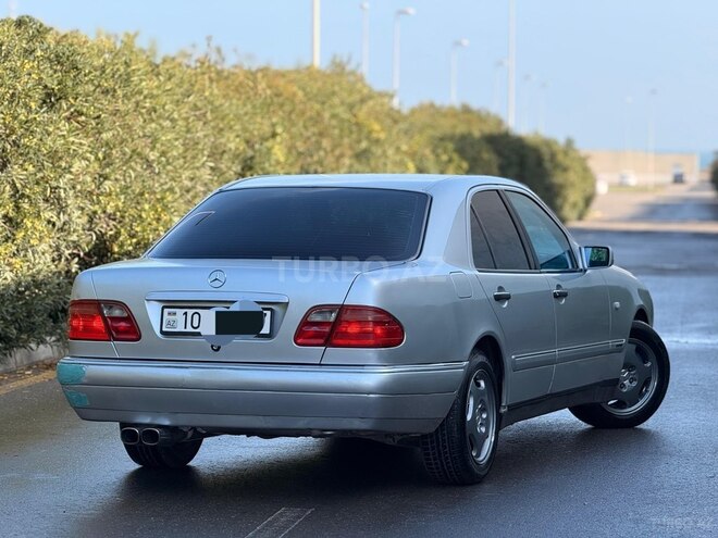 Mercedes E 280 1996, 278,550 km - 2.8 l - Bakı