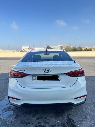 Hyundai Accent 2018, 120,701 km - 1.6 l - Bakı