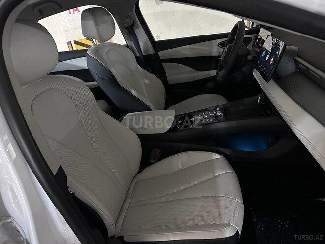 BYD Seal 05-12