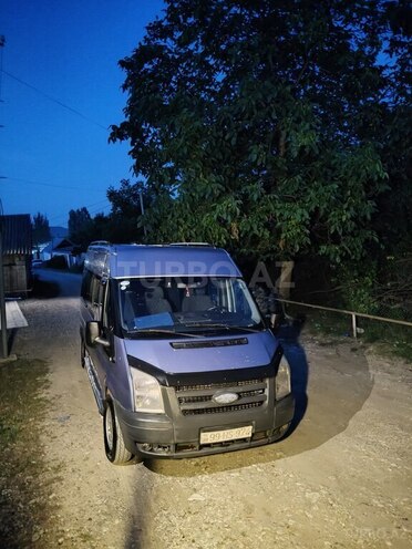 Ford Transit 2008, 500,000 km - 2.4 л - Quba