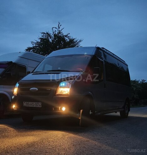 Ford Transit 2008, 500,000 km - 2.4 л - Quba