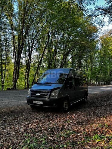 Ford Transit 2008, 500,000 km - 2.4 л - Quba