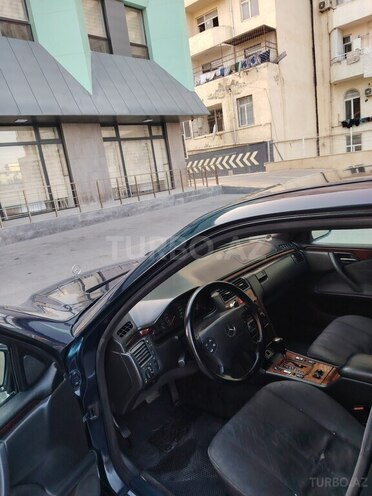 Mercedes E 220 1998, 458,500 km - 2.2 l - Xırdalan