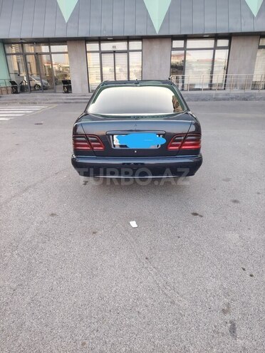 Mercedes E 220 1998, 458,500 km - 2.2 l - Xırdalan