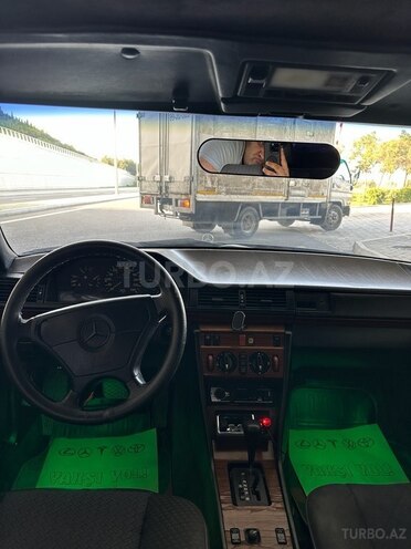 Mercedes 220 E 1993, 350,000 km - 2.2 l - Bakı