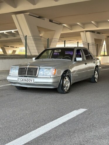 Mercedes 220 E 1993, 350,000 km - 2.2 l - Bakı