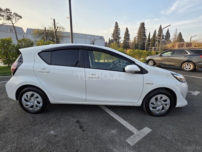 Toyota Aqua 2019, 61,000 km - 1.5 л - Gəncə