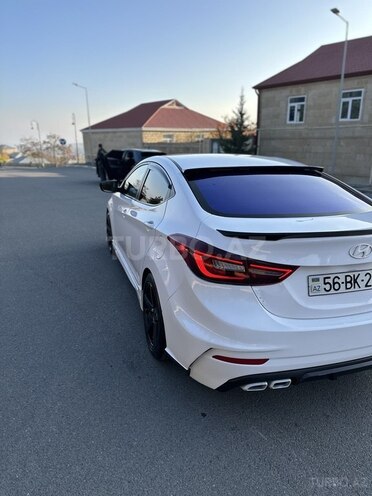 Hyundai Elantra 2015, 210,000 km - 1.6 l - Bakı