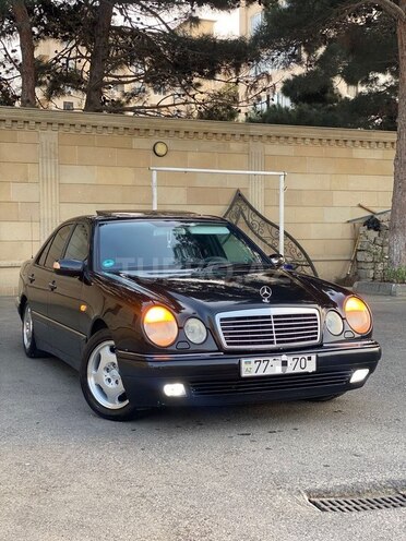 Mercedes E 200 1998, 450,000 km - 2.0 l - Bakı