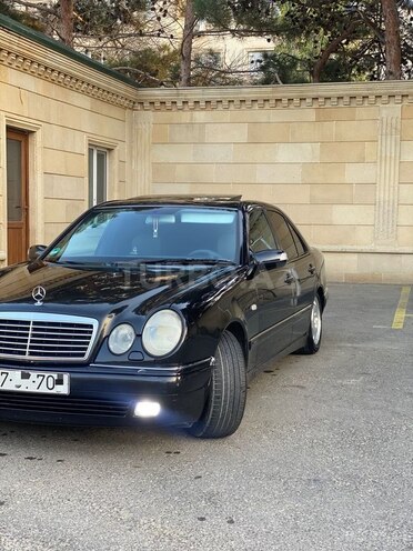 Mercedes E 200 1998, 450,000 km - 2.0 l - Bakı
