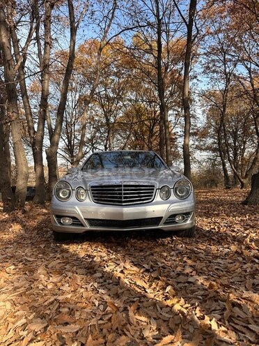 Mercedes E 220 2004, 454,694 km - 2.2 l - Qazax