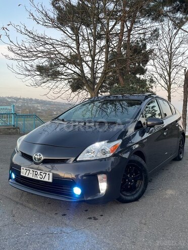 Toyota Prius 2013, 243,000 km - 1.8 л - Quba