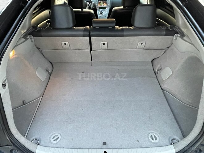 Toyota Prius 2013, 243,000 km - 1.8 л - Quba