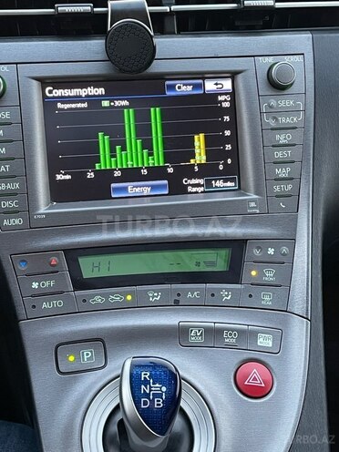 Toyota Prius 2013, 243,000 km - 1.8 л - Quba