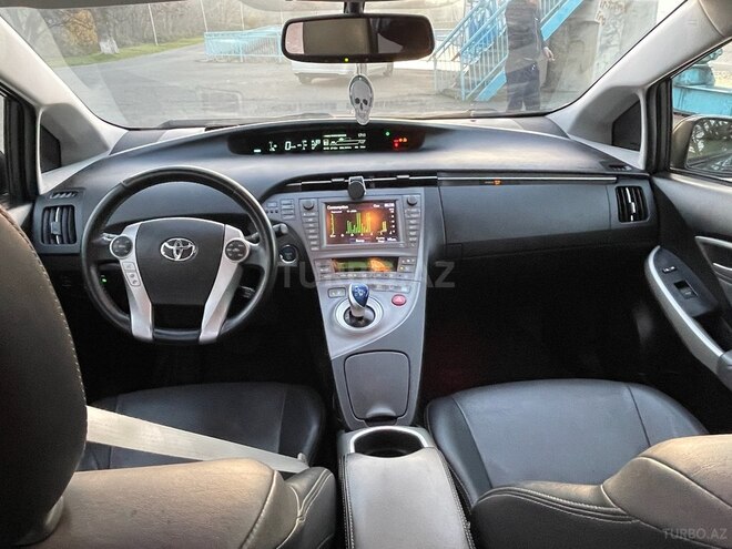 Toyota Prius 2013, 243,000 km - 1.8 л - Quba