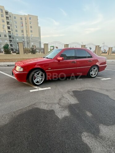 Mercedes C 240 2000, 241,000 km - 2.4 l - Bakı
