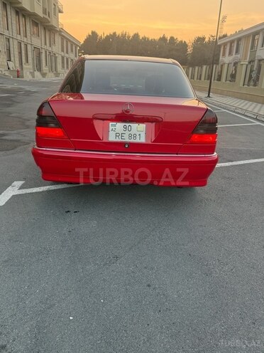 Mercedes C 240 2000, 241,000 km - 2.4 l - Bakı