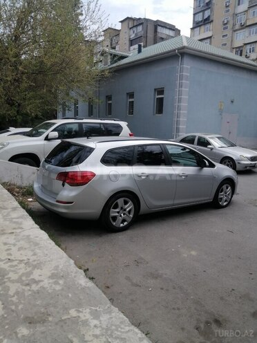 Opel Astra 2011, 188,000 km - 1.7 л - Bakı