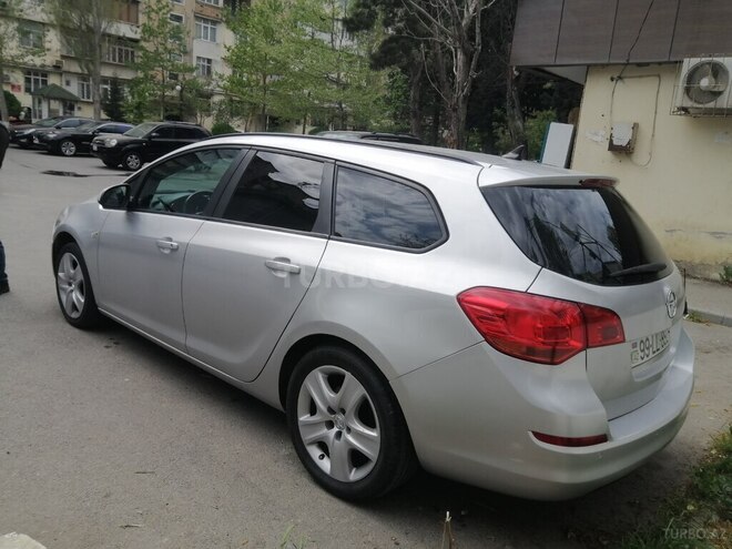 Opel Astra 2011, 188,000 km - 1.7 л - Bakı