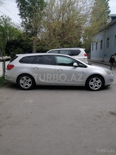 Opel Astra 2011, 188,000 km - 1.7 л - Bakı
