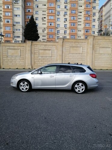 Opel Astra 2011, 188,000 km - 1.7 л - Bakı