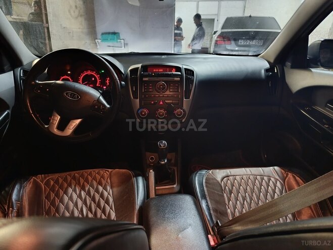Kia  2011, 260,000 km - 1.6 l - Bakı