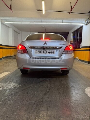 Mitsubishi Attrage 2015, 210,000 km - 1.2 л - Bakı